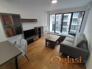 Nov, potpuno opremljen trosoban stan ID#8849