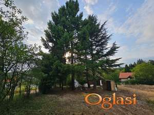 Plac na atraktivnoj lokaciji