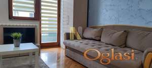 Nameštena garsonjera u blizini Bulevara Oslobođenja