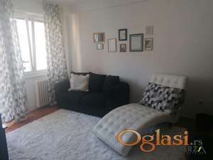 PET FRIENDLY JEDNOIPOSOBAN STAN - BULEVAR, NADOMAK FUTOŠKE PIJACE