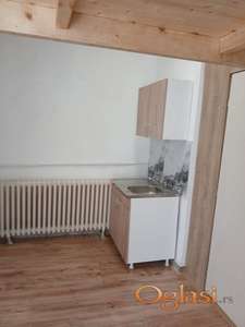 Garsonjera u centru Novog Sada