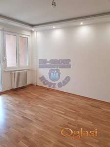 kompletno renoviran stan, na fantastičnoj lokaciji