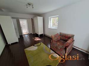 Zeleni venac, 30 m2, pogodan za poslovni prostor