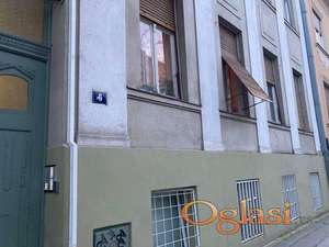 Kej, Stari grad,100m2 salonac