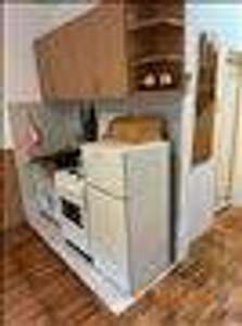 Garsonjera za izdavanje, Karaburma, 300€, 20m²