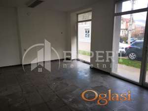Poslovni prostor - ulični lokal, centar  Bele Palanke, 36 m2