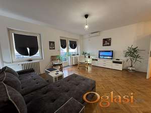 Bulevar, dvosoban, 63m2, NAMEŠTEN! 