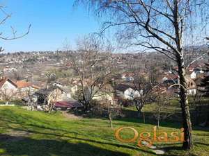 KUCA NA POPOVICI 160m2, USUSKANA U ZELENILO, PLAC 500m2