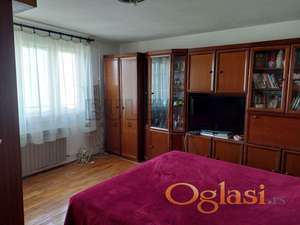 Na prodaju duplex stan u kuci kod doma zdravlja