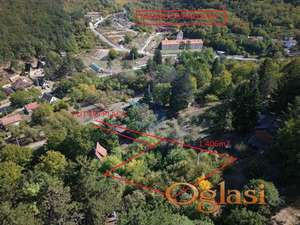 Gradjevinski plac u Rakovcu na samo 100m od Rakovackog Manastira!