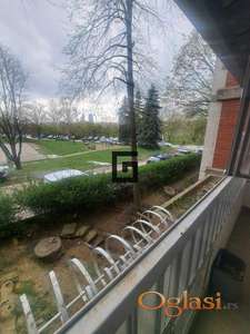 Komforan stan-prelepa lokacija-Braće Srnić! ID#2027