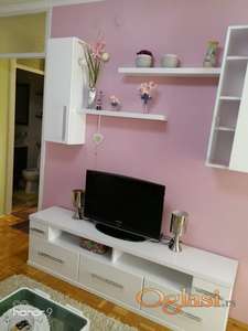 NAMEŠTEN DVOSOBAN STAN NA NOVOJ DETELINARI 350 EVRA