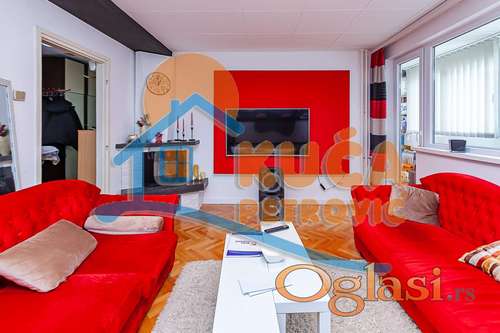 Lep  trosoban  stan, Pantelej, I  sprat, 72 m2