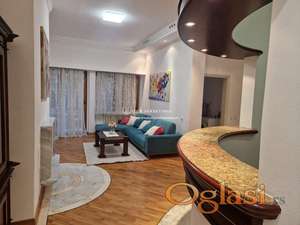 Izdavanje stanova Beograd-Trosoban stan na Vracaru