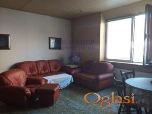 Odlična kuća u centru Titela