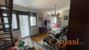 Kej-trosoban duplex-uknjižen