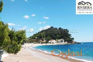 Trospratna kuca sa pogledom na more Petrovac
