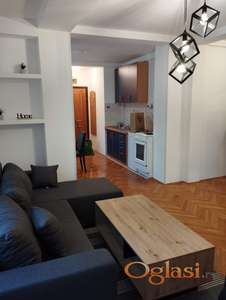 Lepo opremljen odmah useljiv stan u P.Drapsina