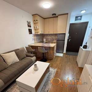 Izdaje se lepo uređen jednoiposoban stan na Telepu, površine 32 m², useljiv odmah.