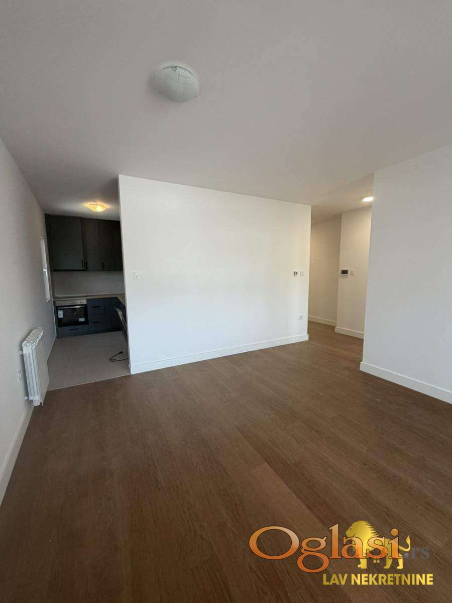 NOVI SAD - CENTER - 85.00 m2 — photo