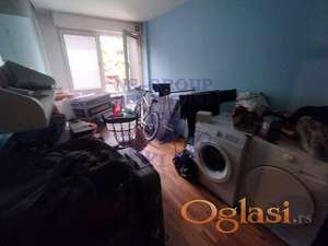 Komforan dvoiposoban stan na Limanu 3!