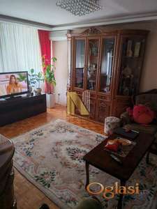 Petrovaradin, četvorosoban, uknjižen