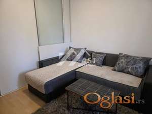 Izdaje se prelepa garsonjera sa privatnim parking mestom !!-Telep ID#6332