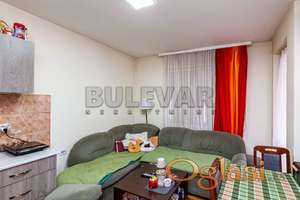 Na prodaju jednoiposoban stan, 33m2