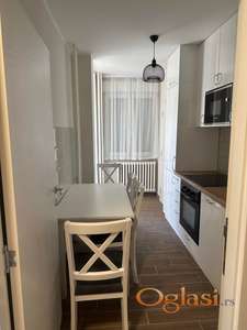 Prodajem kompletno namešten, renoviran stan – Liman 4