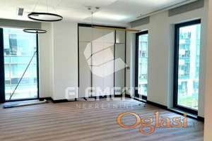 Izdaje se poslovni prostor u samom centru grada! ID#1111