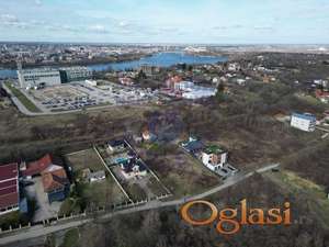 Na prodaju plac!