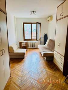 Odlična garsonjera u centru grada