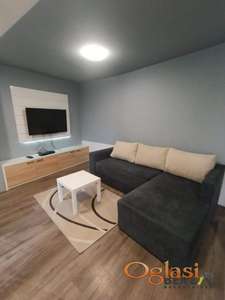  ODLIČAN DVOSOBAN STAN U GUNDULIĆEVOJ ULICI