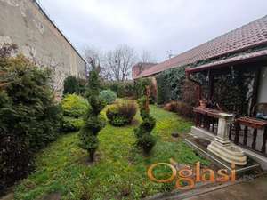 Kuća U Strogom Centru Rume Sa Lokalima Do Ulice - Glavna Ulica