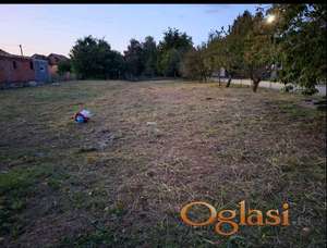 Prodajem plac 10 ari iINVESTITORIMA u zamenu za kvadrate
