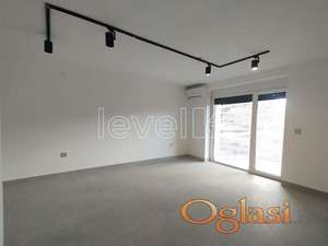 SREMSKA KAMENICA - SREMSKA KAMENICA - 73.00 m2