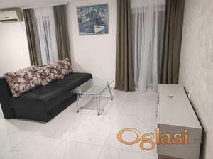 Izdajem 2.0 stan na Bežanijskoj kosi