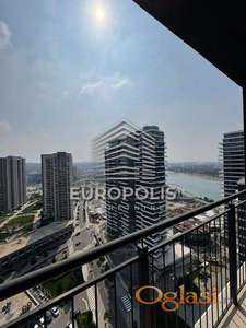 Lux uknjižen 3.0 sa fantastičnim pogledom ID#8282