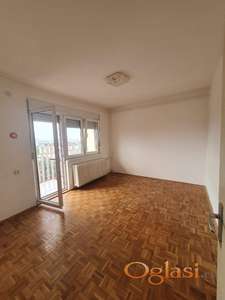 Novi Sad - Liman 1 - Veljka Petrovića - prazan trosoban stan - 350 eura