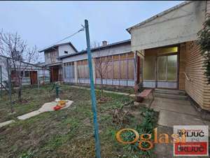 VETERNIK, 95m2, kuća plus pomoćni objekti na placu 615 m2