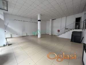 Izdaje se ulični poslovni prostor od 230m2 na prometnoj lokaciji 