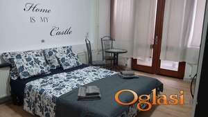 NAMEŠTENA GARSONJERA NA LIMANU IV 200 EVRA