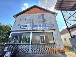 Deo dvojne kuće 200m2, Lazarevo, Zrenjanin ID#1511