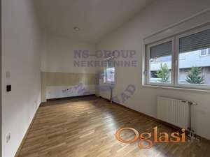 Fenemenalan stan na prodaju Novi Sad 32m2, 573689