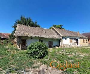 Futog-Stara Porodična kuća 115 m2 u širem Centru pored Dunava na Placu 680 m2-065/385 8880