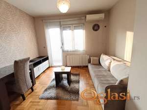 NOVI SAD - CENTAR - 24m2 - 300 evra