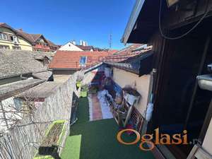 Spratna kuca u centru Novog Sada