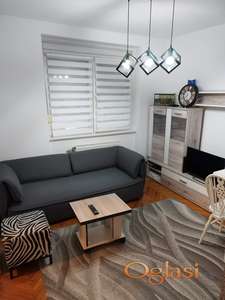 Novi Sad - Grbavica - Đorđa Servickog - jednoiposoban stan sa parking mestom - useljivo od 01.04.2026. - 300 eura