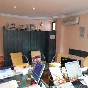 PRODAJE SE POSLOVNI PROSTOR 98m2, FUTOSKI PUT U DVA NIVOA