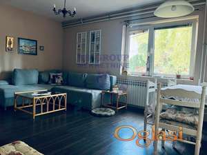 Prodaje se petosobna kuća na Klisi